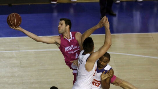 O'Leary entra a canasta