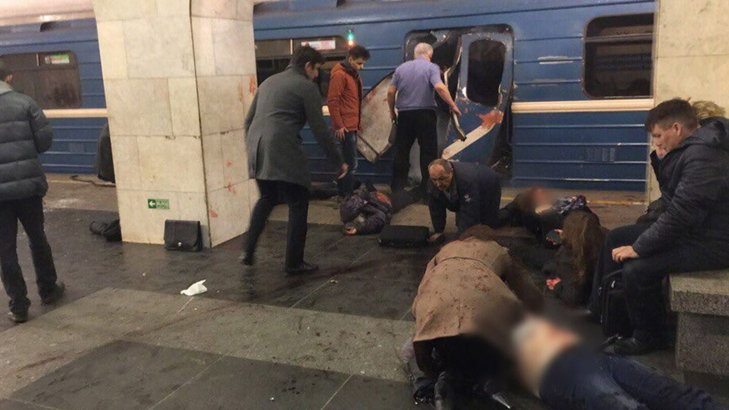 Varios heridos tras una explosi&oacute;n en el metro de San Petersburgo