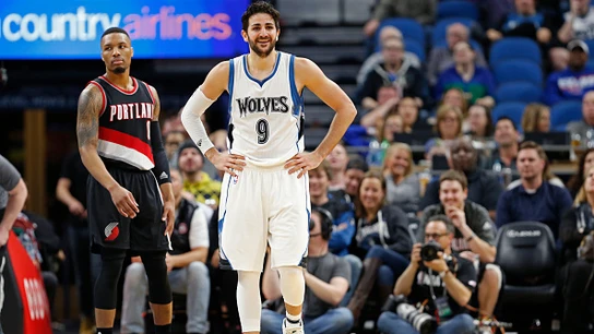 Ricky Rubio sonríe tras una jugada ante Portland Ricky Rubio sonríe tras una jugada ante Portland