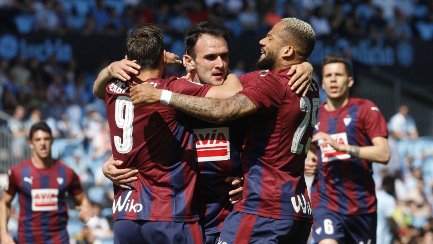 Kike Garc&iacute;a celebra un gol con el Eibar