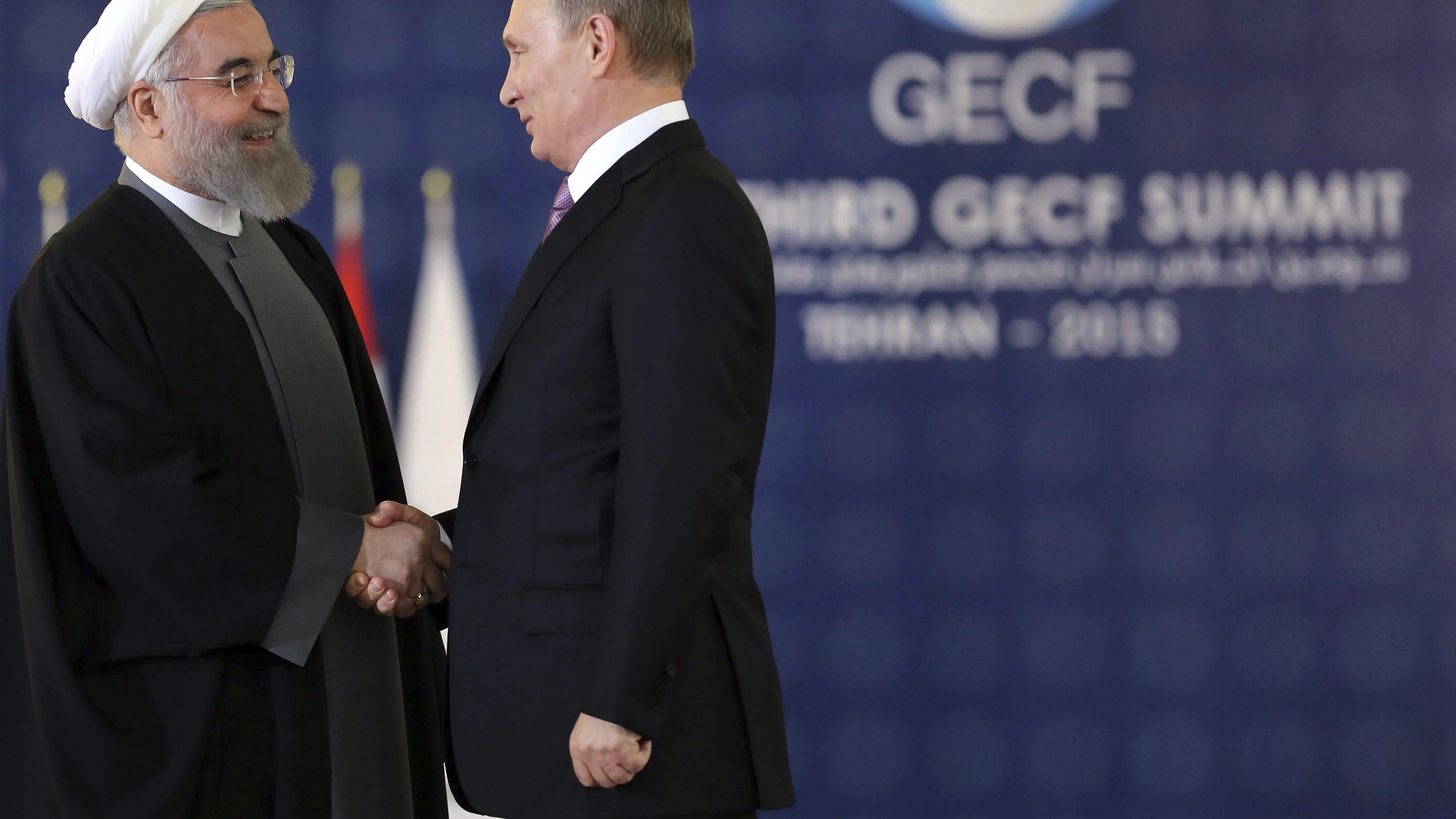 El presidente iraní, Hasán Rohaní (izq), junto a su homólogo ruso, Vladímir Putin El presidente iraní, Hasán Rohaní (izq), junto a su homólogo ruso, Vladímir Putin