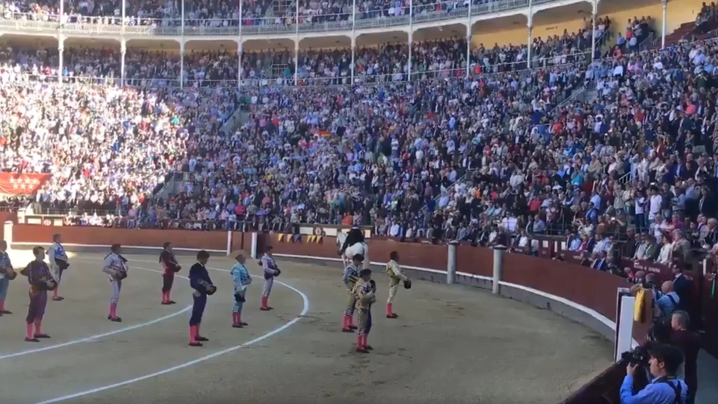 Minuto de silencio en las Ventas Minuto de silencio en las Ventas