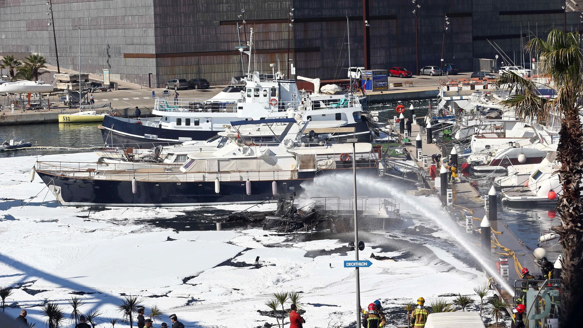 Barcos afectados del puerto de Barcelona