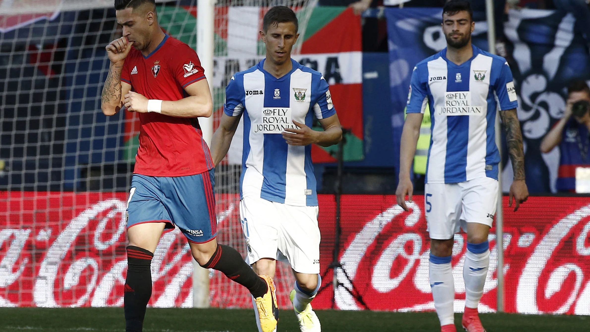 Sergio León celebra uno de sus goles con Osasuna