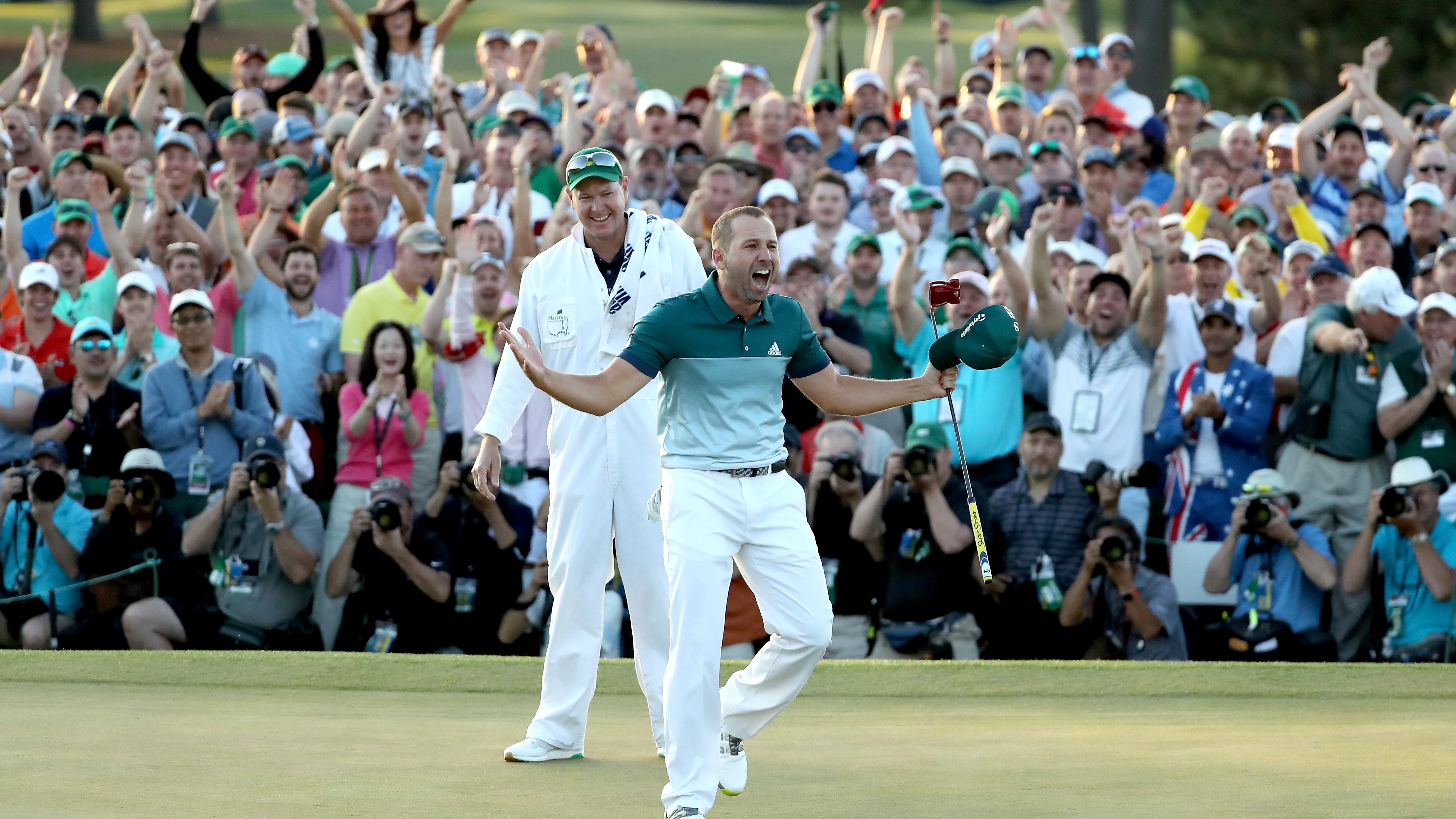 Sergio García celebra su histórico triunfo en el Masters de Augusta