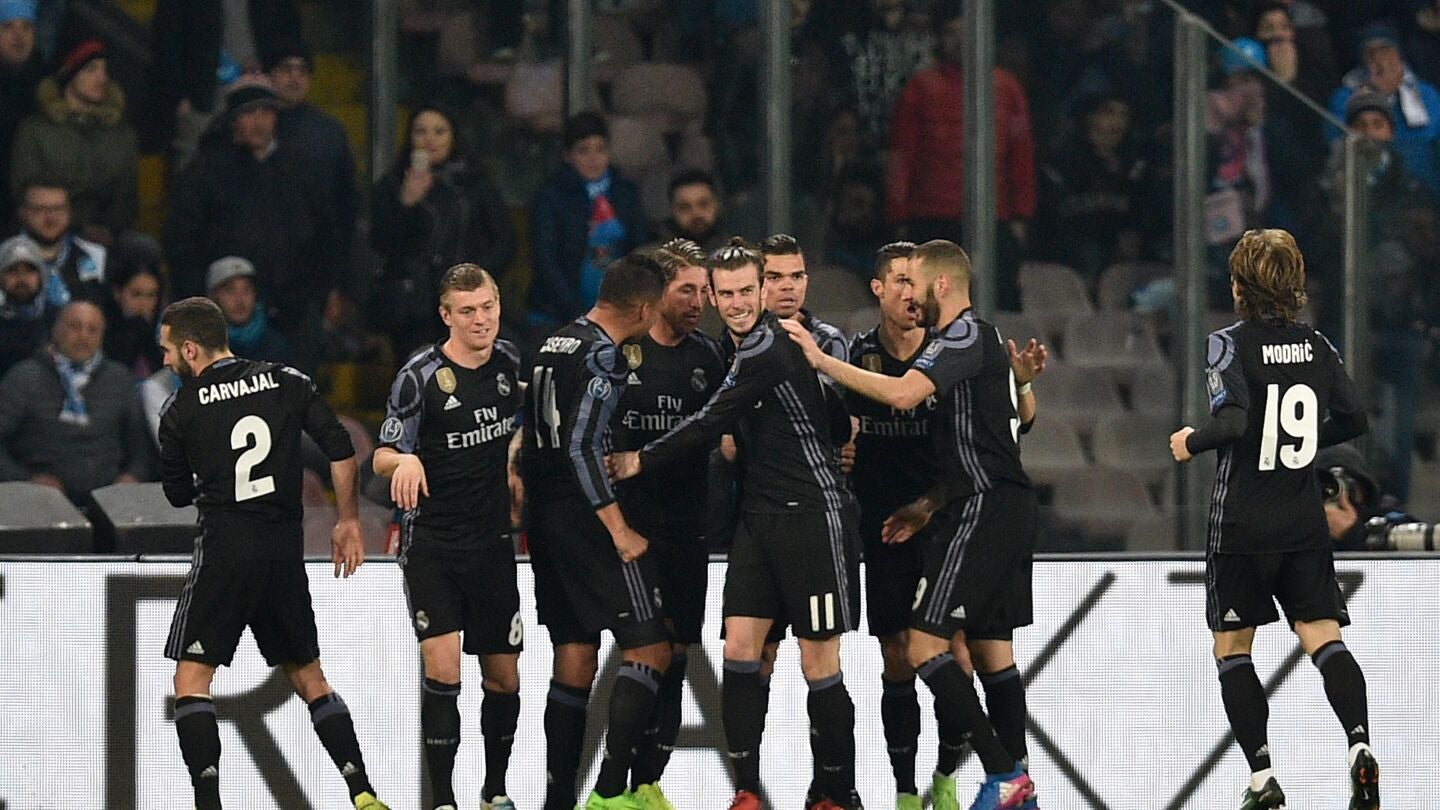 Los jugadores del Real Madrid celebrando un gol
