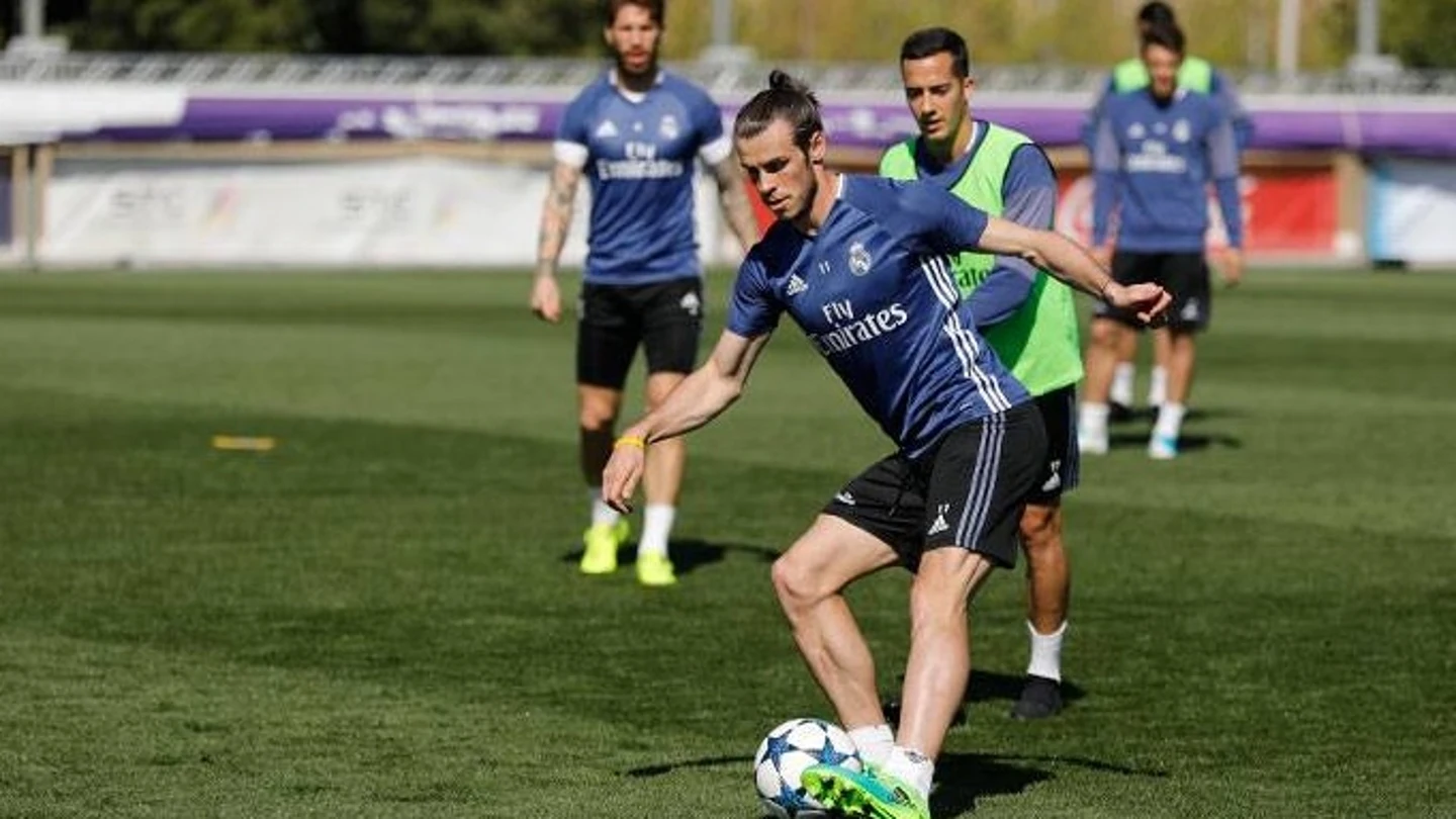 Gareth Bale, en el entrenamiento en Valdebebas Gareth Bale, en el entrenamiento en Valdebebas