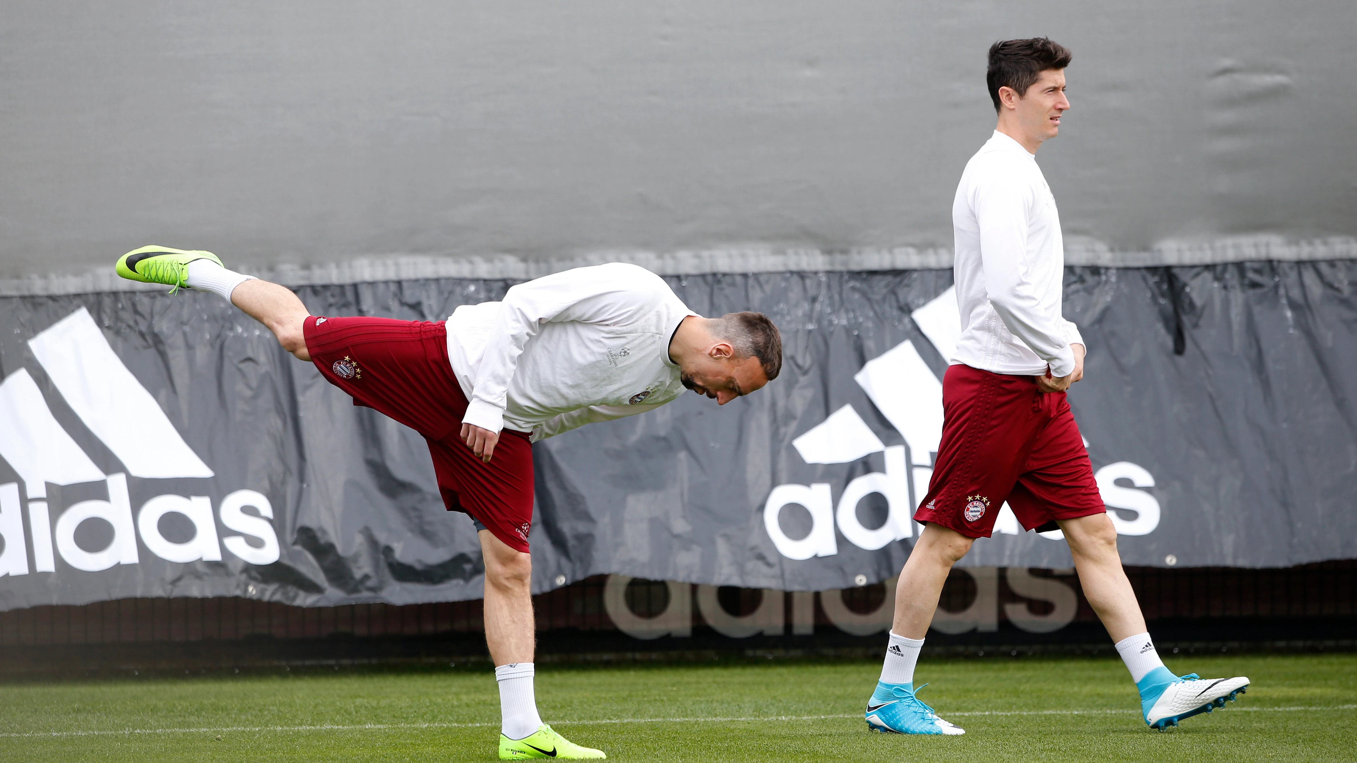 Lewandowski junto a Ribery en el entrenamiento del Bayern