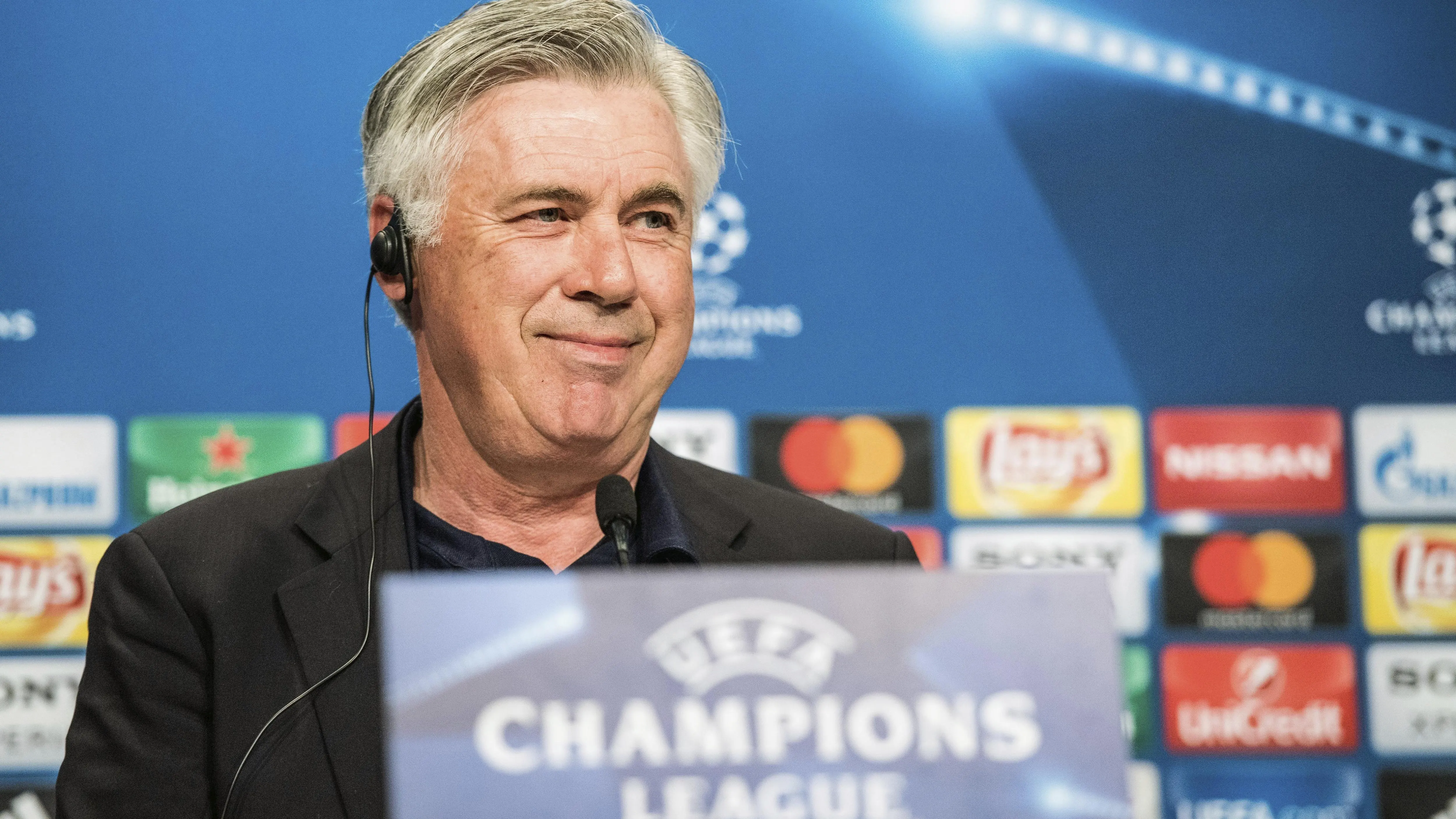 Carlo Ancelotti durante la rueda de prensa Carlo Ancelotti durante la rueda de prensa