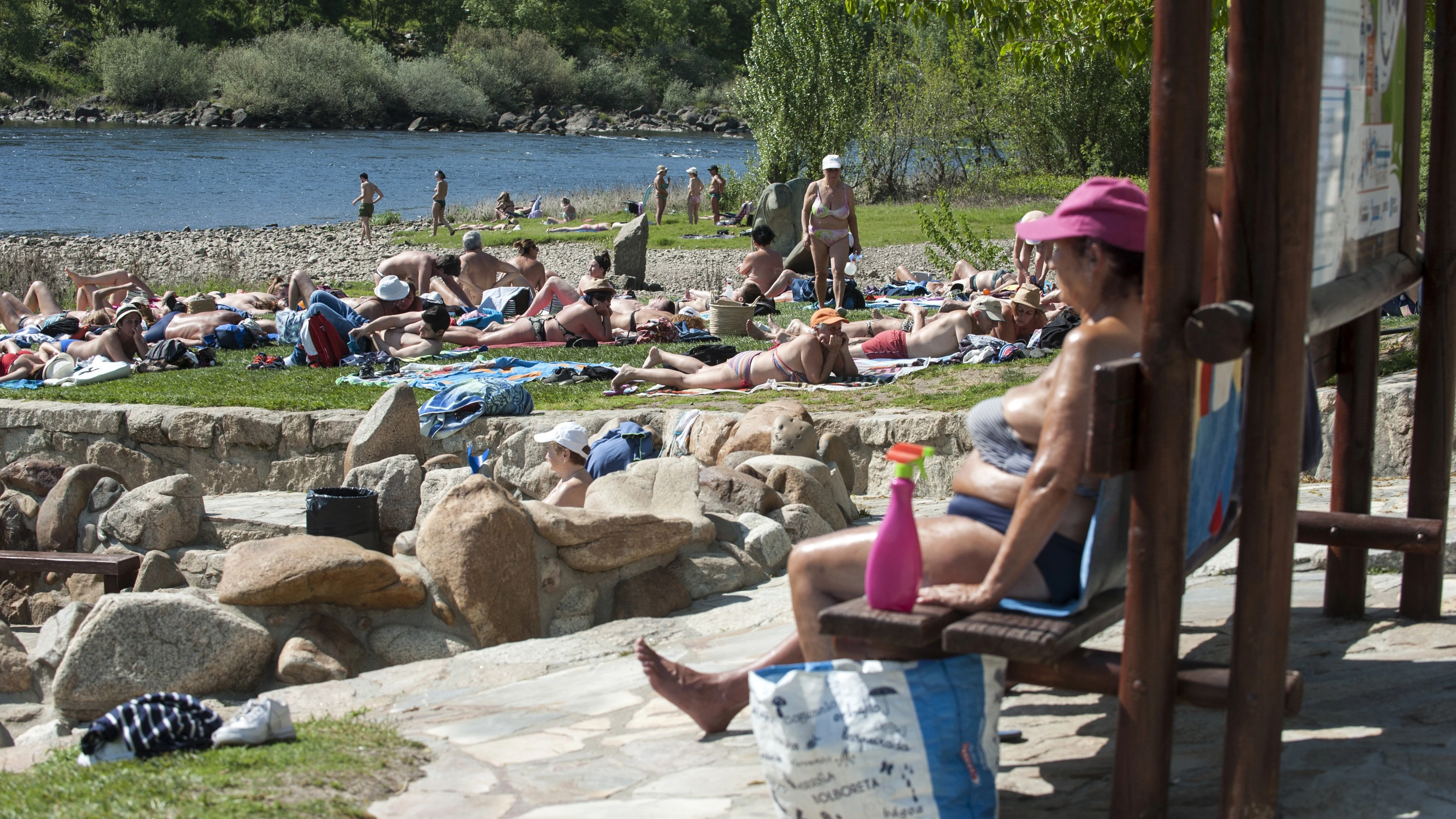 El buen tiempo aviva el turismo en España