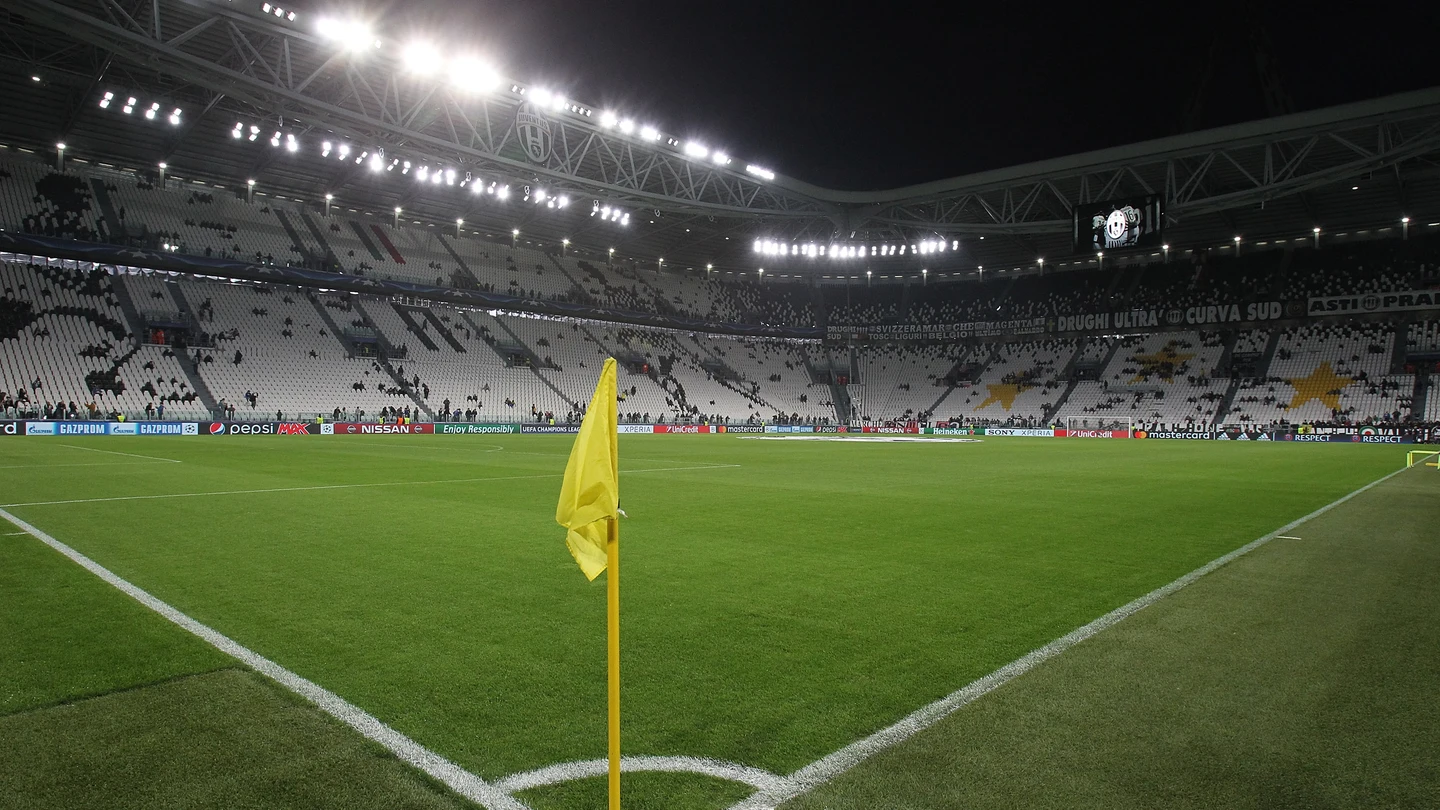 Vista del Juventus Stadium desde el córner Vista del Juventus Stadium desde el córner