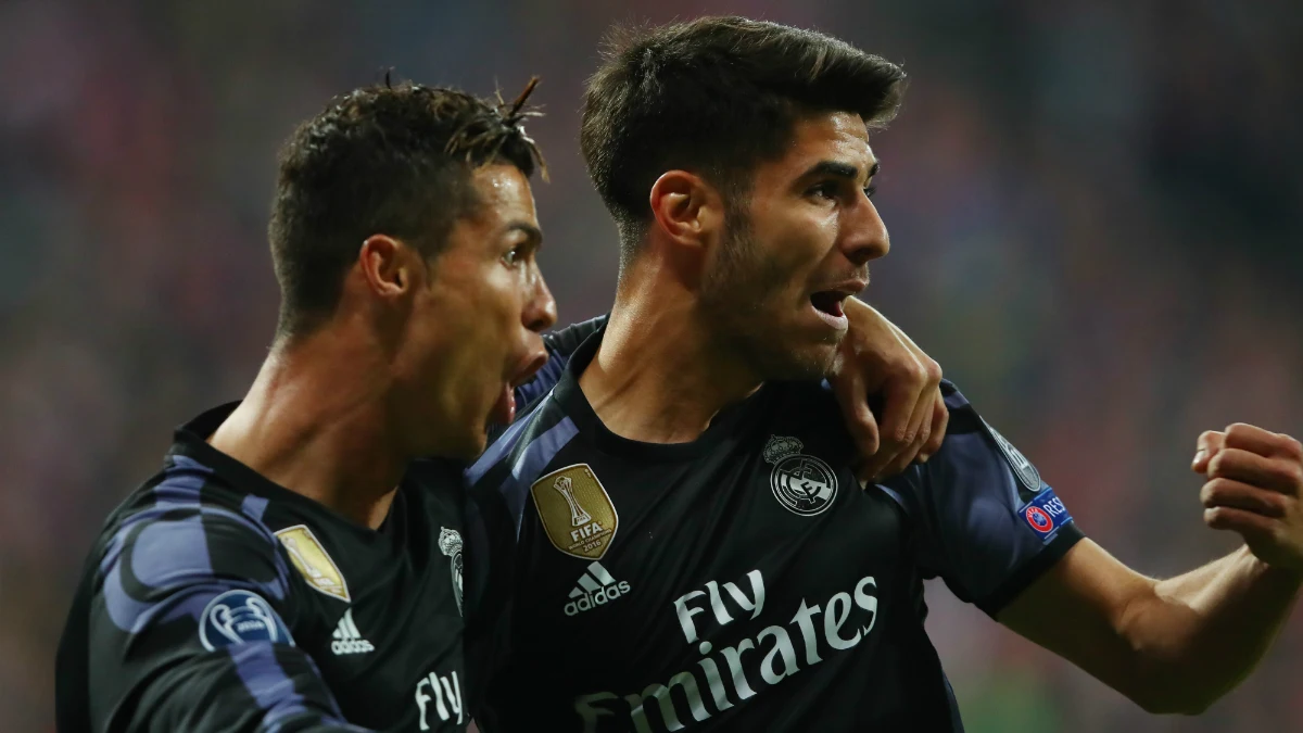 Cristiano y Asensio celebran un gol