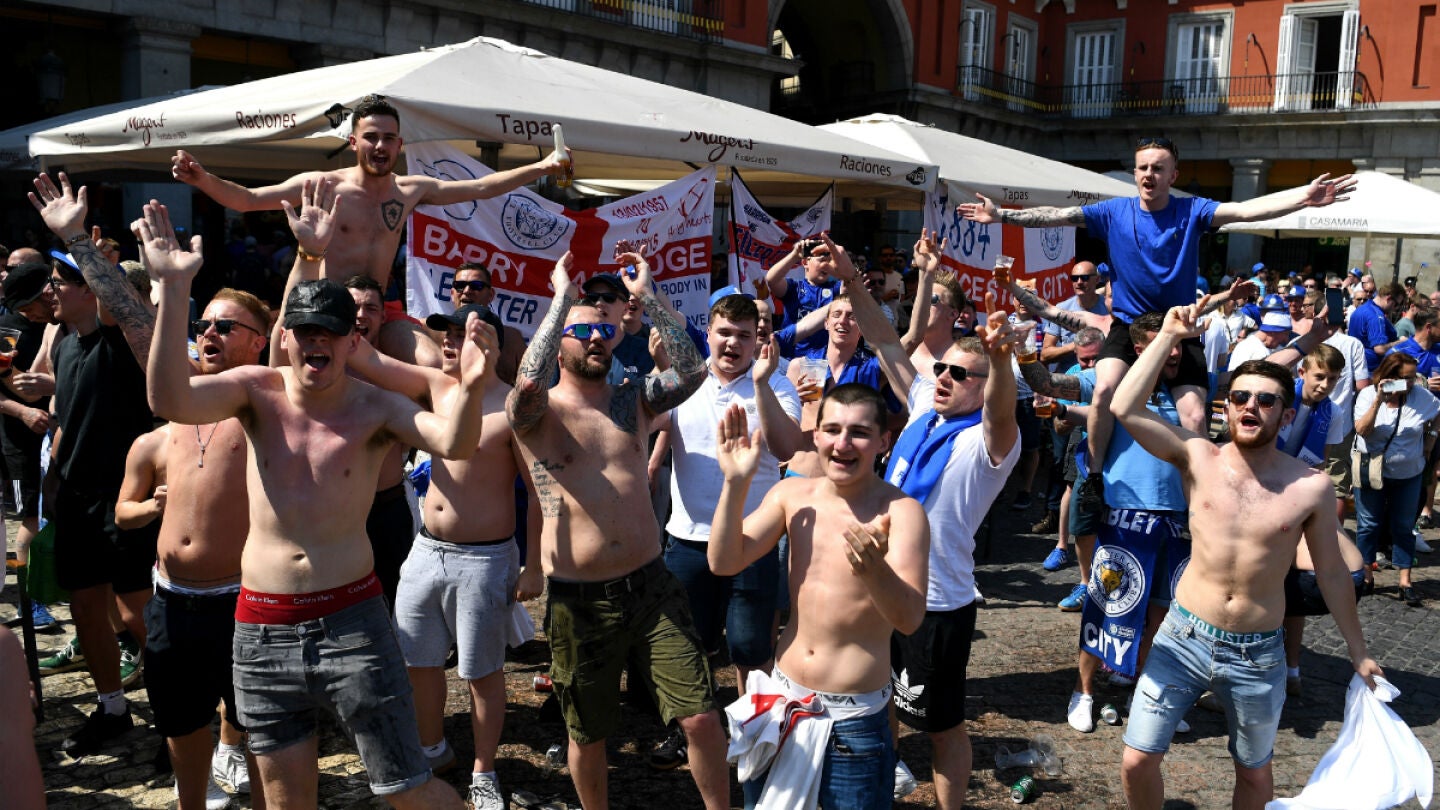 La afici&oacute;n del Leicester, en la Plaza Mayor