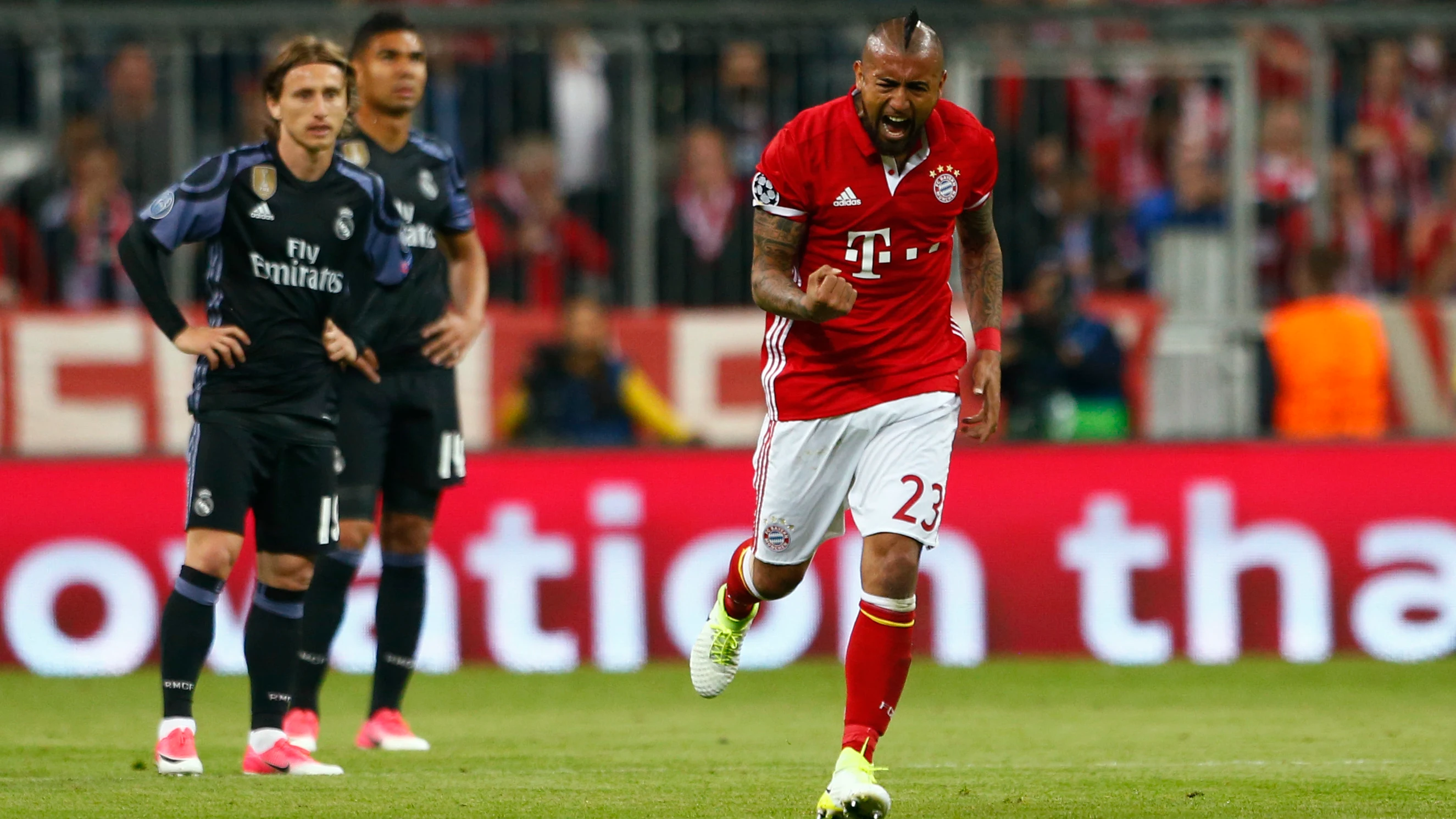 Arturo Vidal celebra su gol contra el Real Madrid