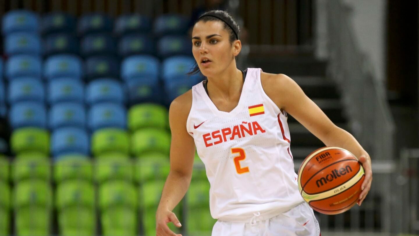 Leticia Romero, durante un partido con Espa&ntilde;a