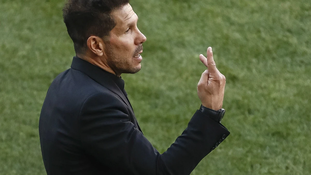 Simeone, en la banda