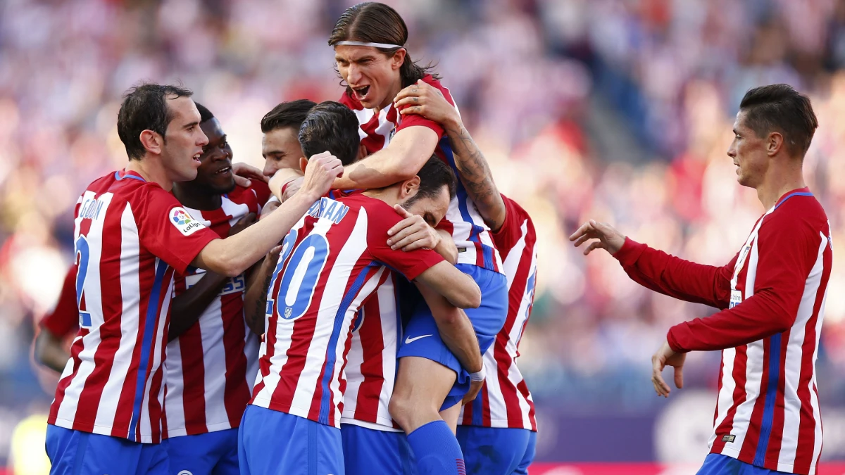 Los jugadores del Atlético celebran un gol