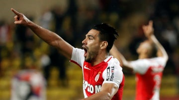 Falcao celebra su gol ante el Dijon