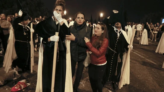 Pánico en la 'Madrugá' sevillana Pánico en la 'Madrugá' sevillana