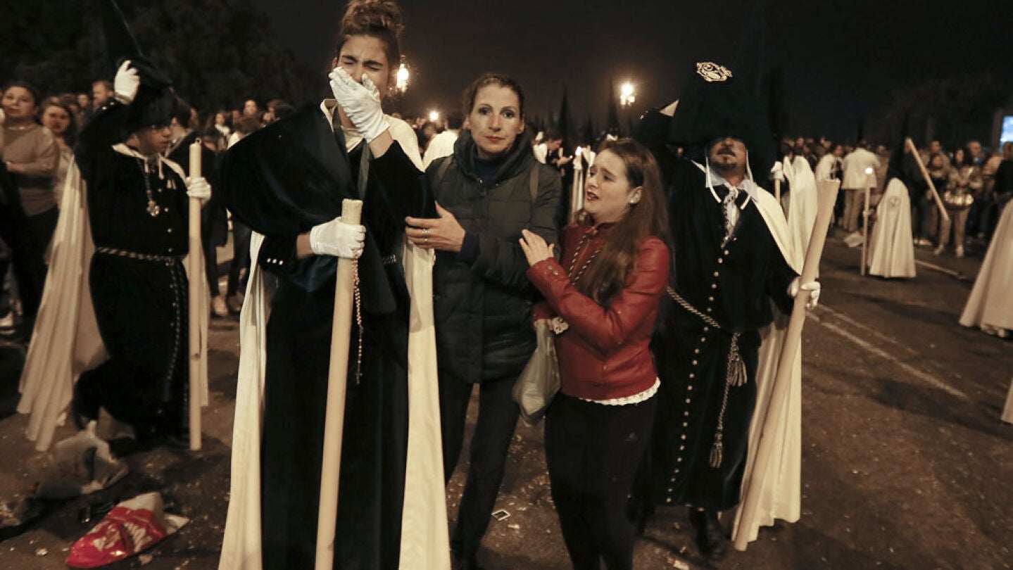 P&aacute;nico en la 'Madrug&aacute;' sevillana