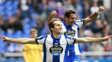 Pedro Mosquera celebra el 2-0 ante el Málaga