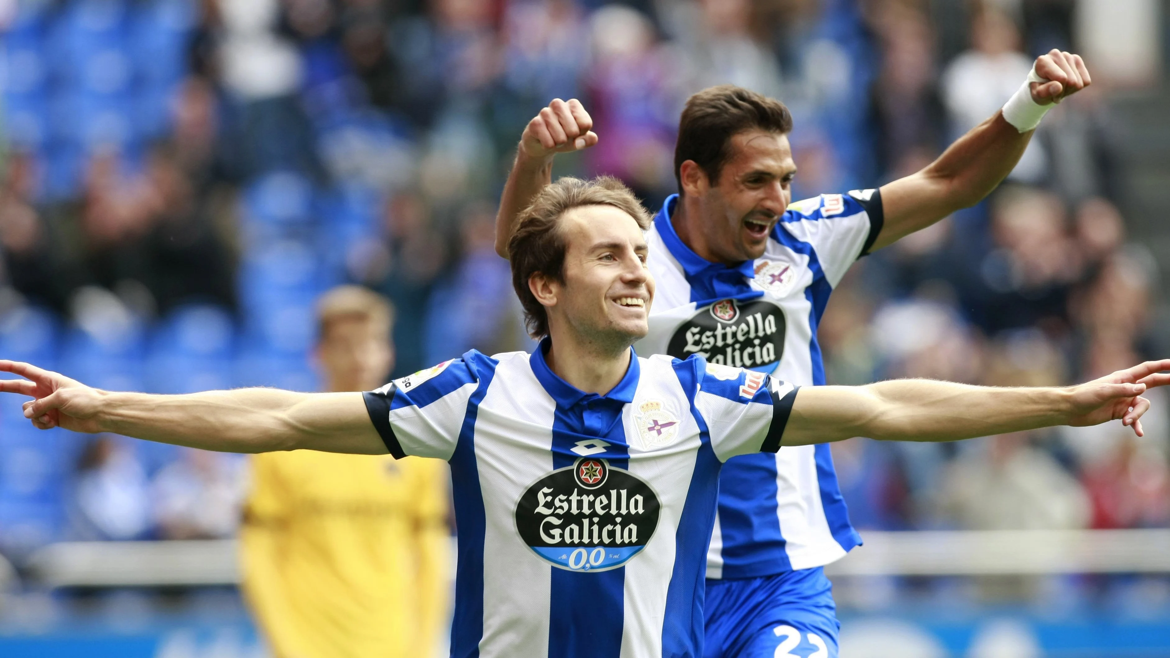 Pedro Mosquera celebra el 2-0 ante el Málaga