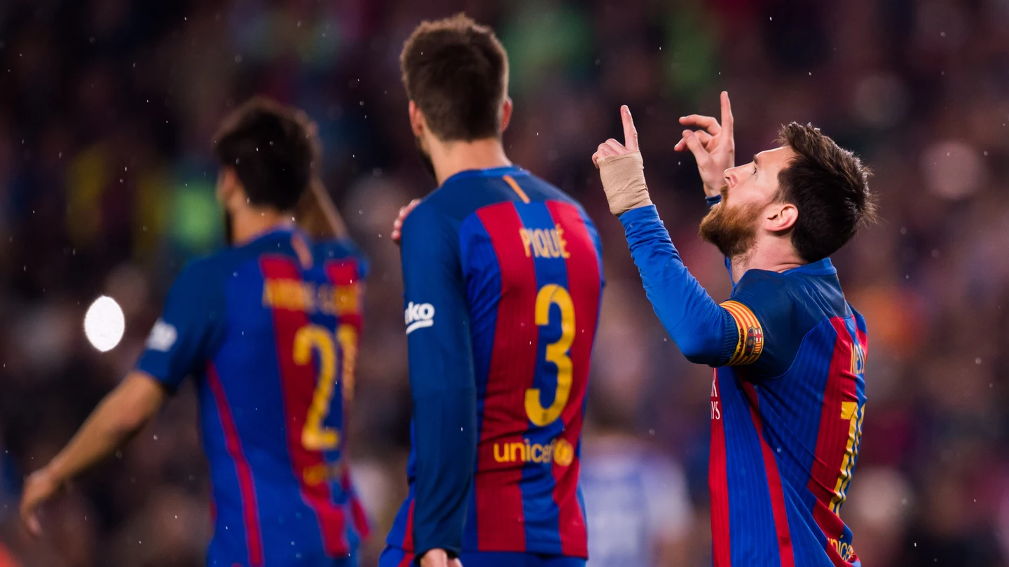 Leo Messi celebra un gol ante la Real Sociedad Leo Messi celebra un gol ante la Real Sociedad