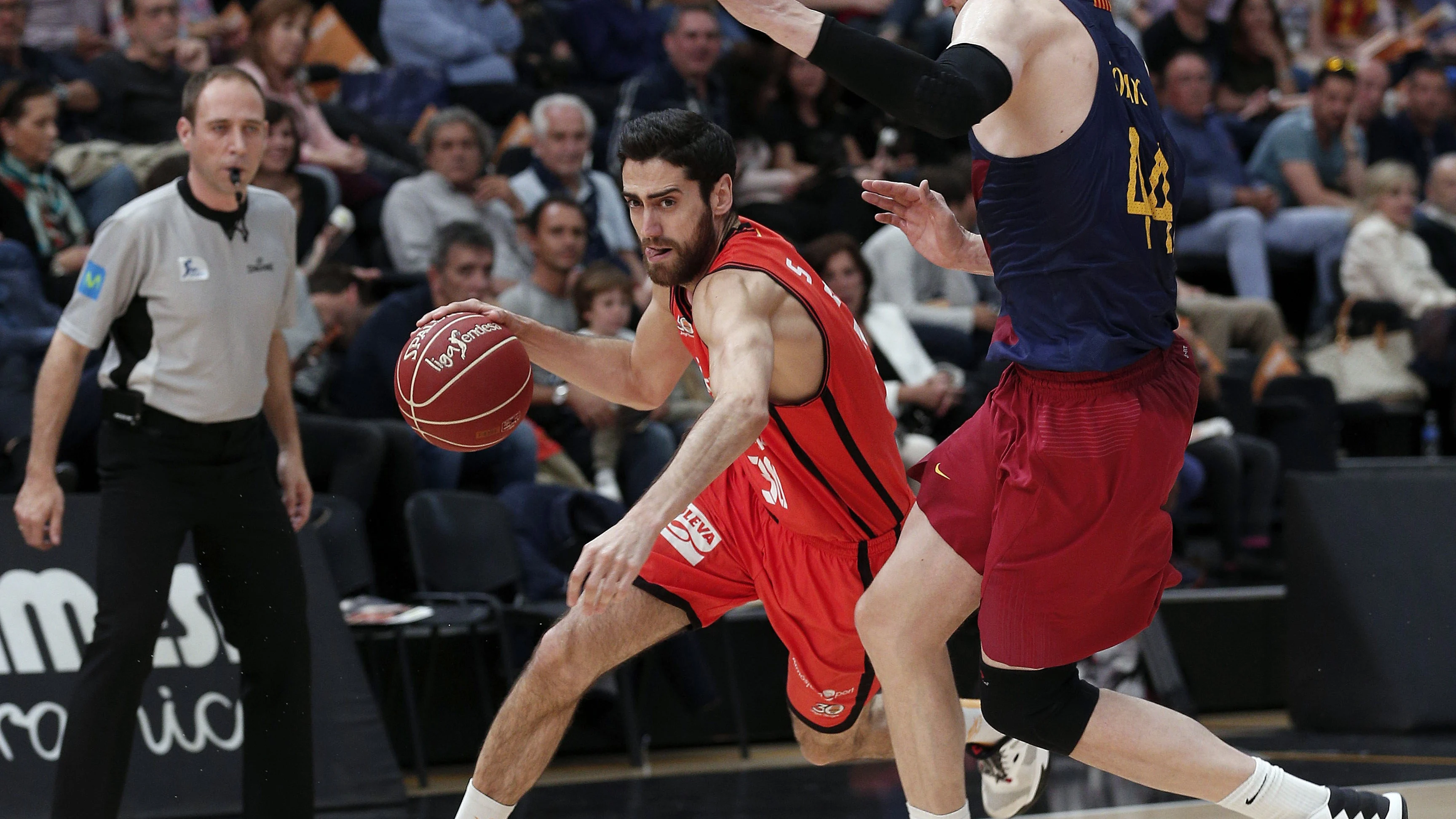 Joan Sastre trata de superar a Ante Tomic