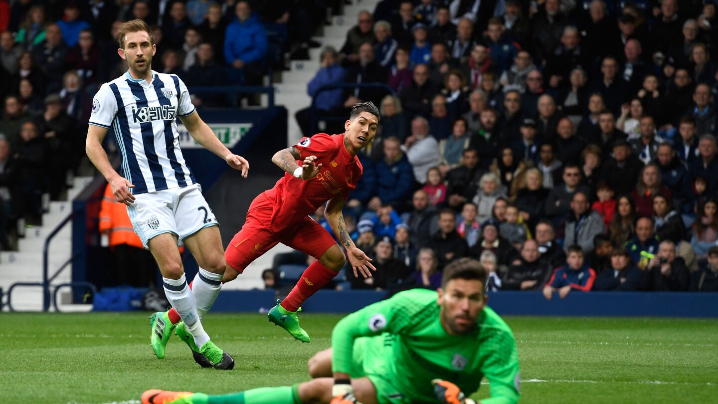 Roberto Firmino anota el 0-1 ante el West Bromwich