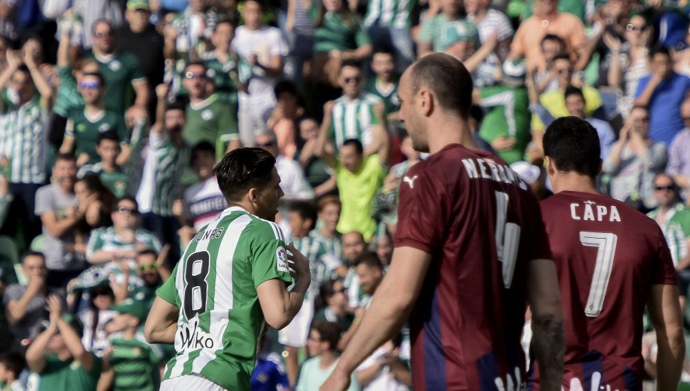 Jonas Martin celebra su gol ante el Betis
