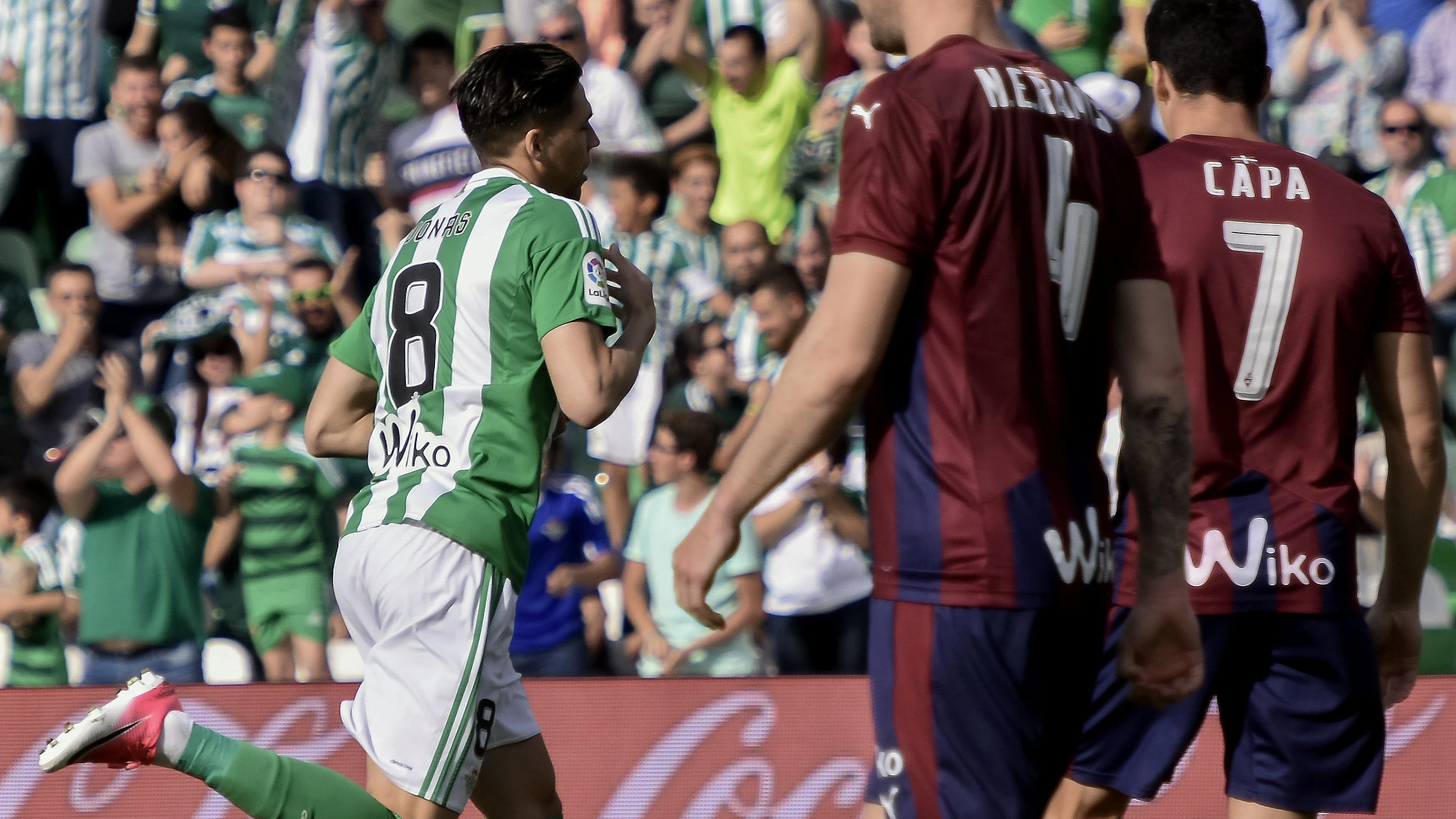 Jonas Martin celebra su gol ante el Betis Jonas Martin celebra su gol ante el Betis