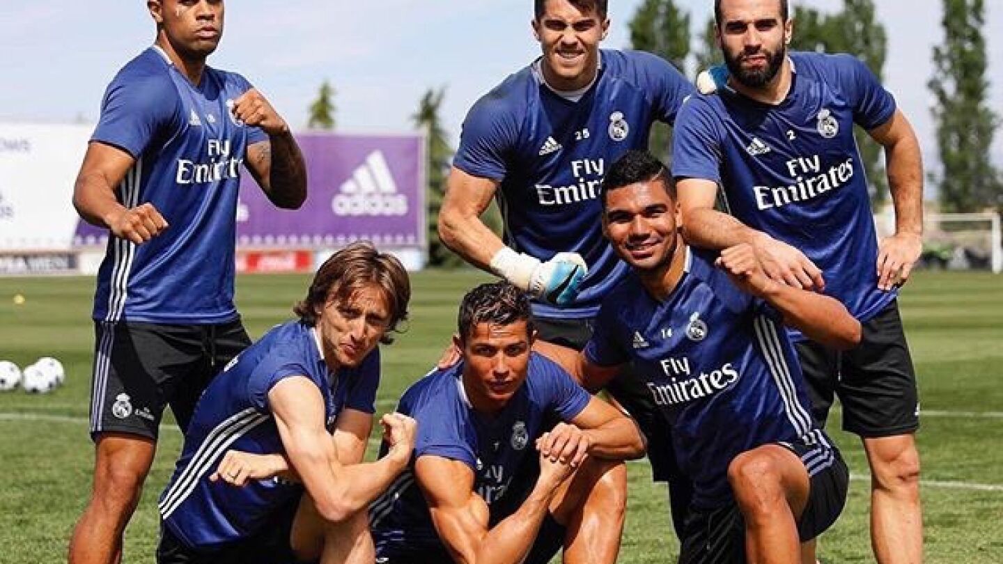 Cristiano, con Modric, Casemiro, Mariano, Carvajal y Y&aacute;&ntilde;ez