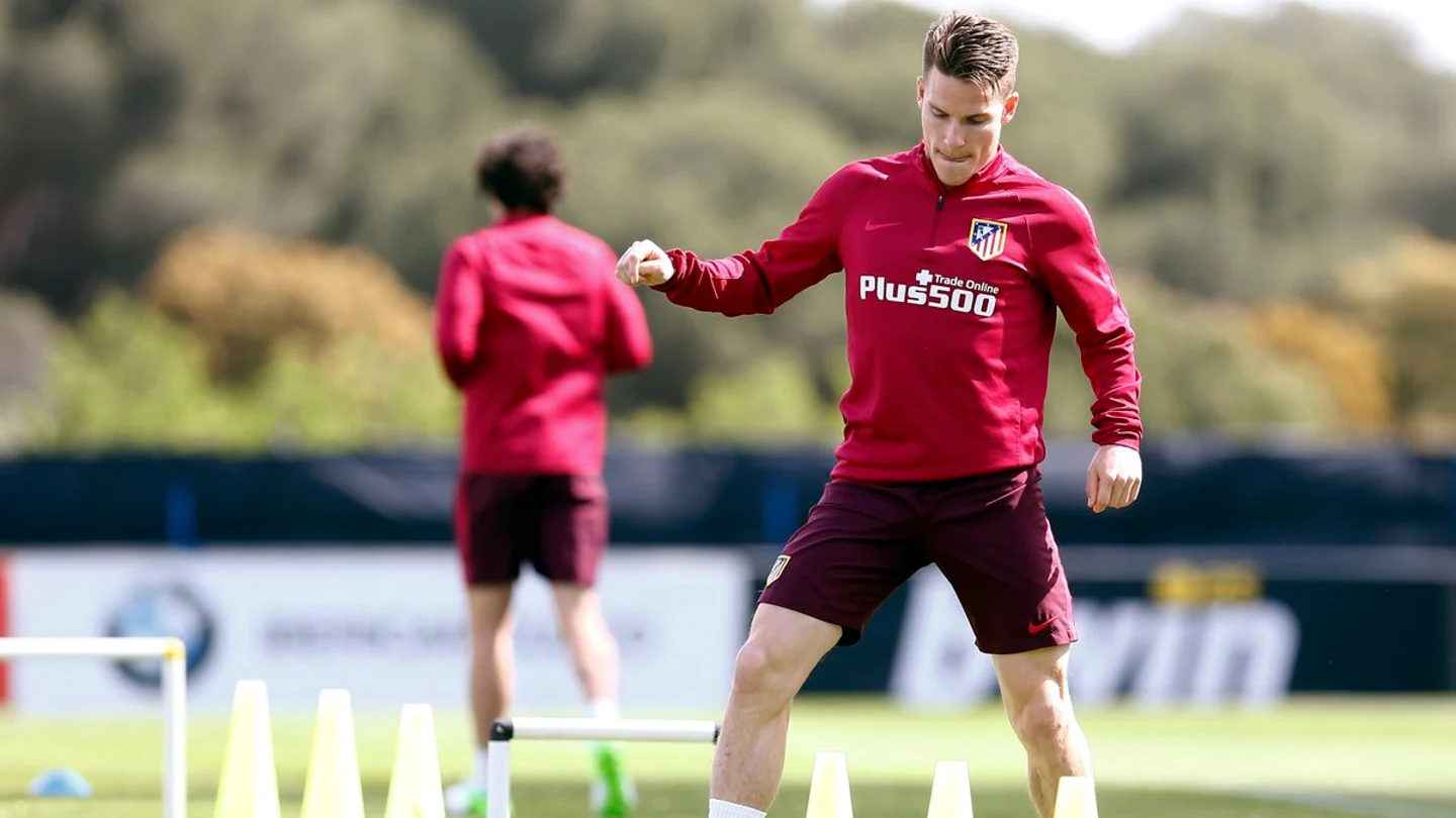 Gameiro, en el entrenamiento del Atlético Gameiro, en el entrenamiento del Atlético