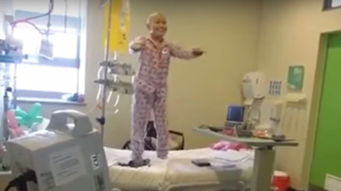Una niña hospitalizada baila el 'Despacito' de Luis Fonsi Una niña hospitalizada baila el 'Despacito' de Luis Fonsi