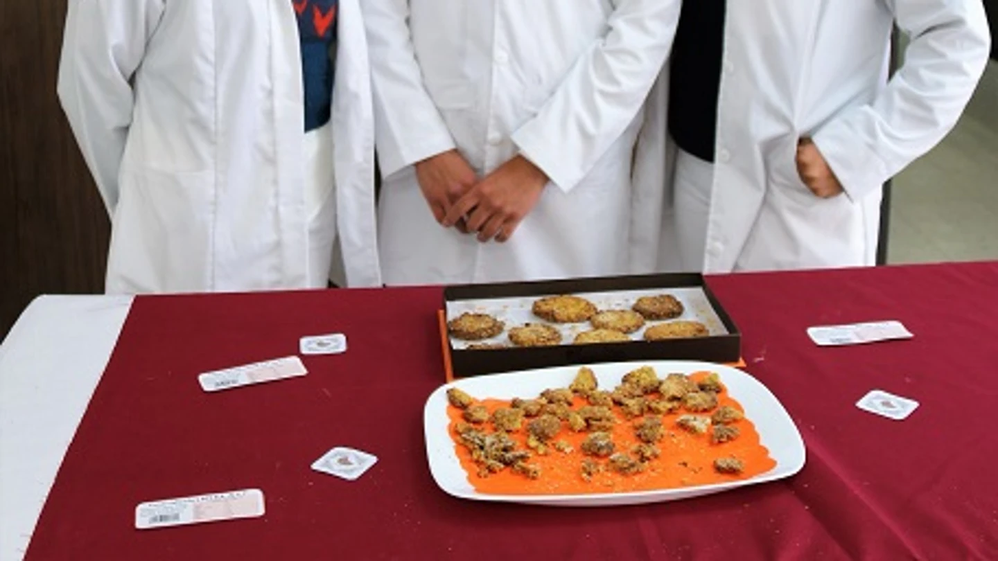 Tres estudiantes de México crean una galleta contra el estreñimiento Tres estudiantes de México crean una galleta contra el estreñimiento