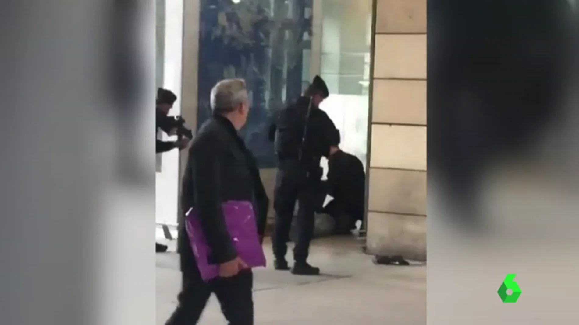 Detenido un hombre en la estación de tren parisina de Gare Du Nord por pasearse con un cuchillo