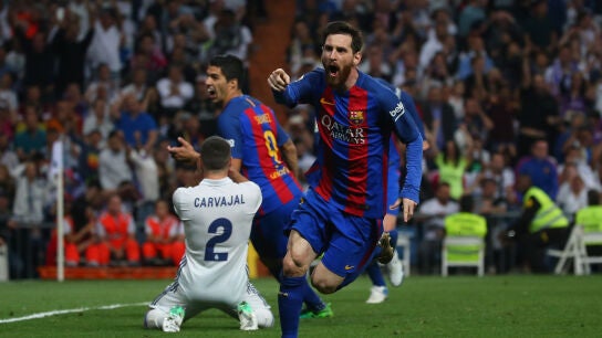 Leo Messi celebra el gol de la victoria ante el Real Madrid