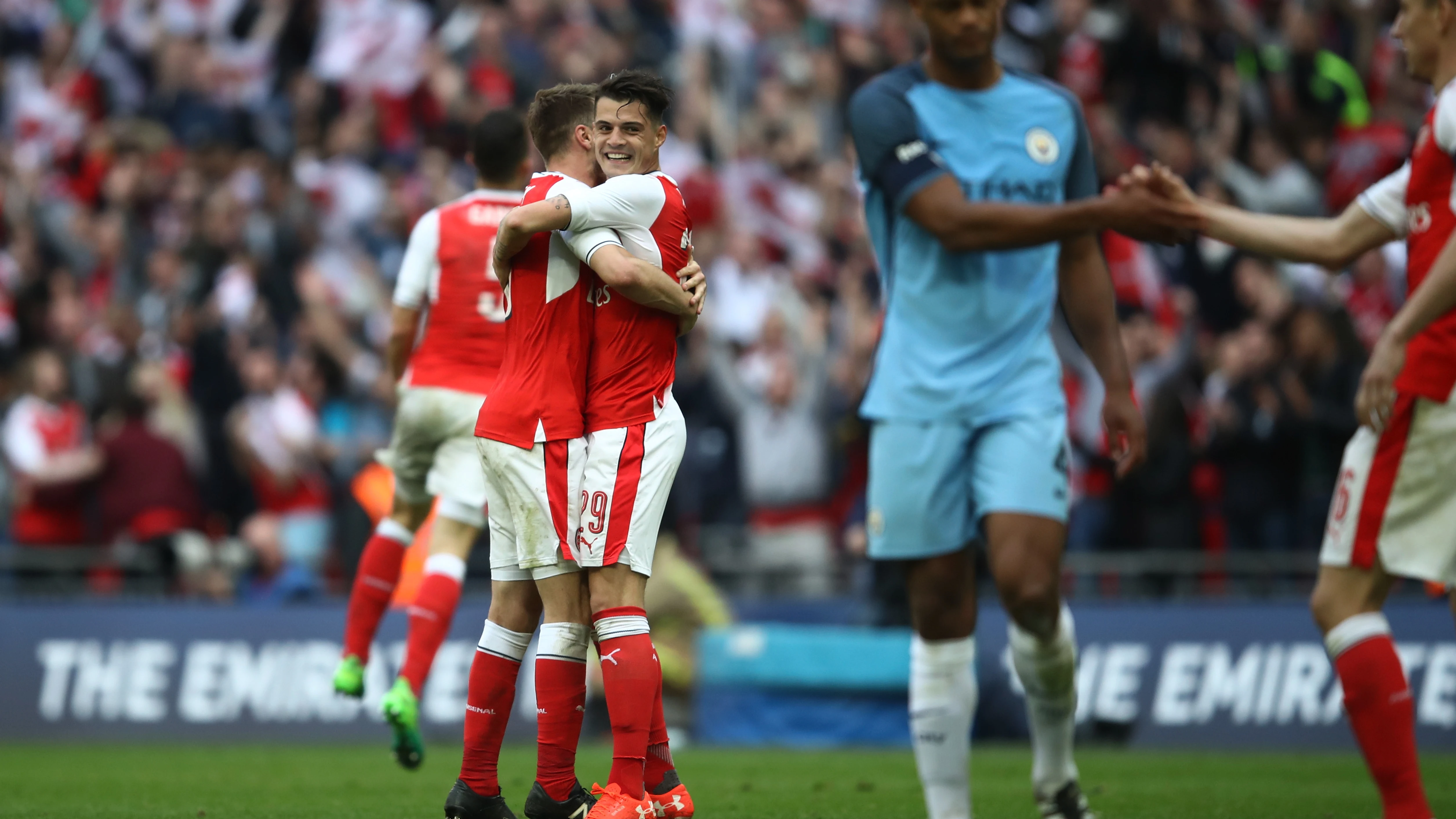 Los jugadores del Arsenal celebran el pase a la final de la FA Cup