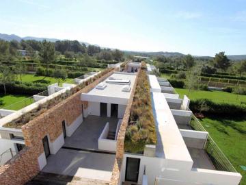 Centro de acogida de lujo en Ibiza financiado por Gigi Oeri Centro de acogida de lujo en Ibiza financiado por Gigi Oeri