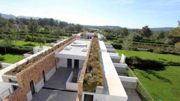 Centro de acogida de lujo en Ibiza financiado por Gigi Oeri