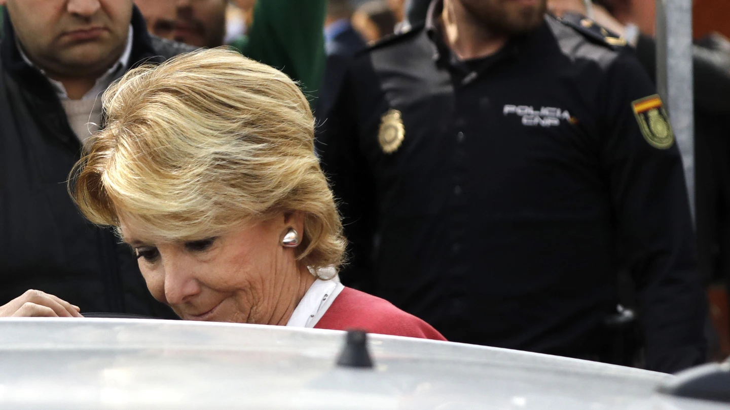 Esperanza Aguirre, a la salida de la Audiencia Nacional Esperanza Aguirre, a la salida de la Audiencia Nacional