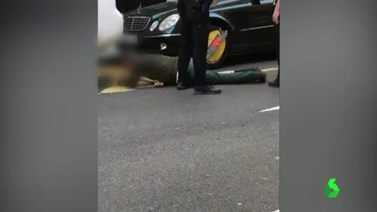 Frame 19.311835 de: discapacitado y coche Frame 19.311835 de: discapacitado y coche