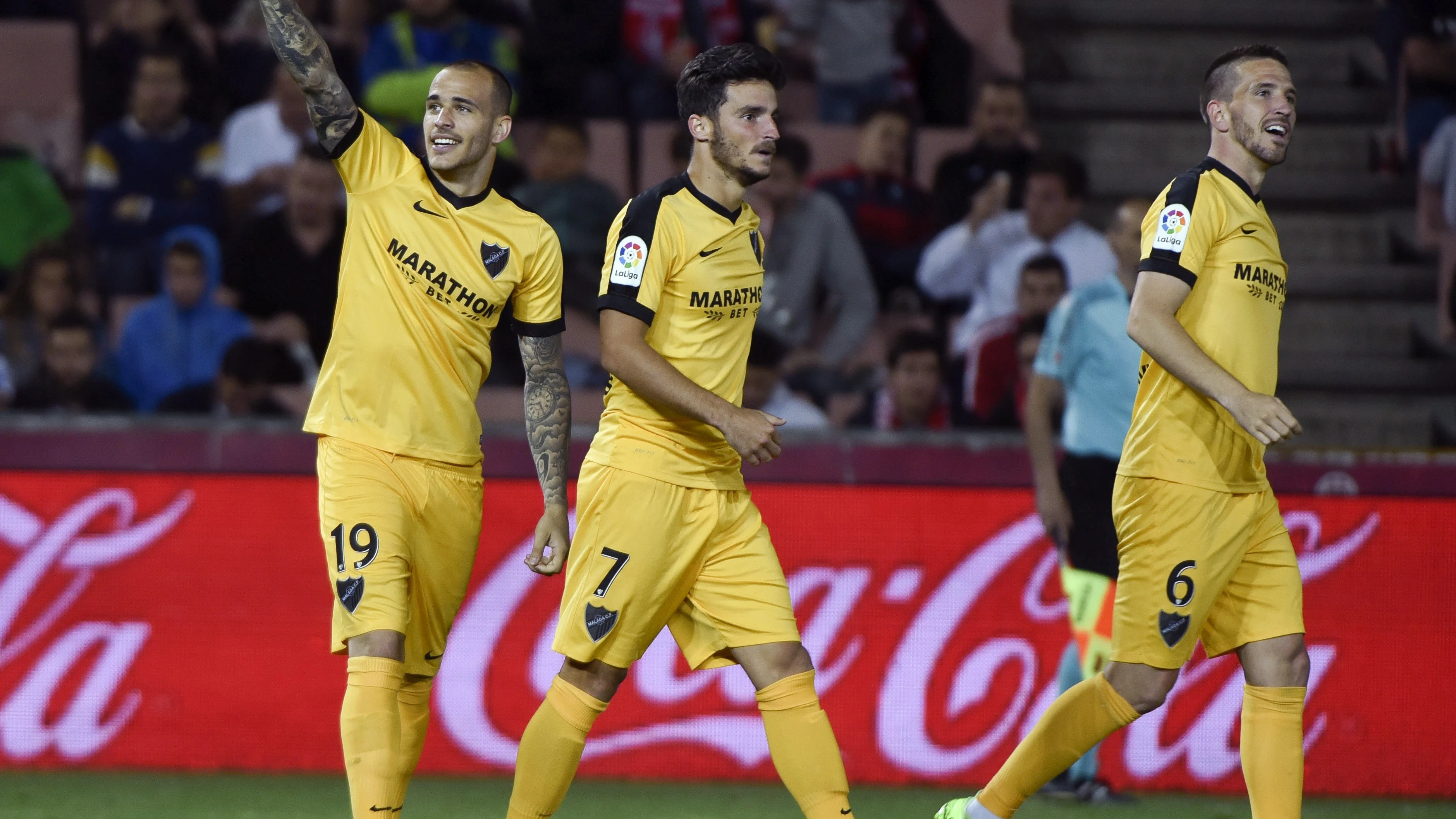 Sandro celebrando uno de sus goles