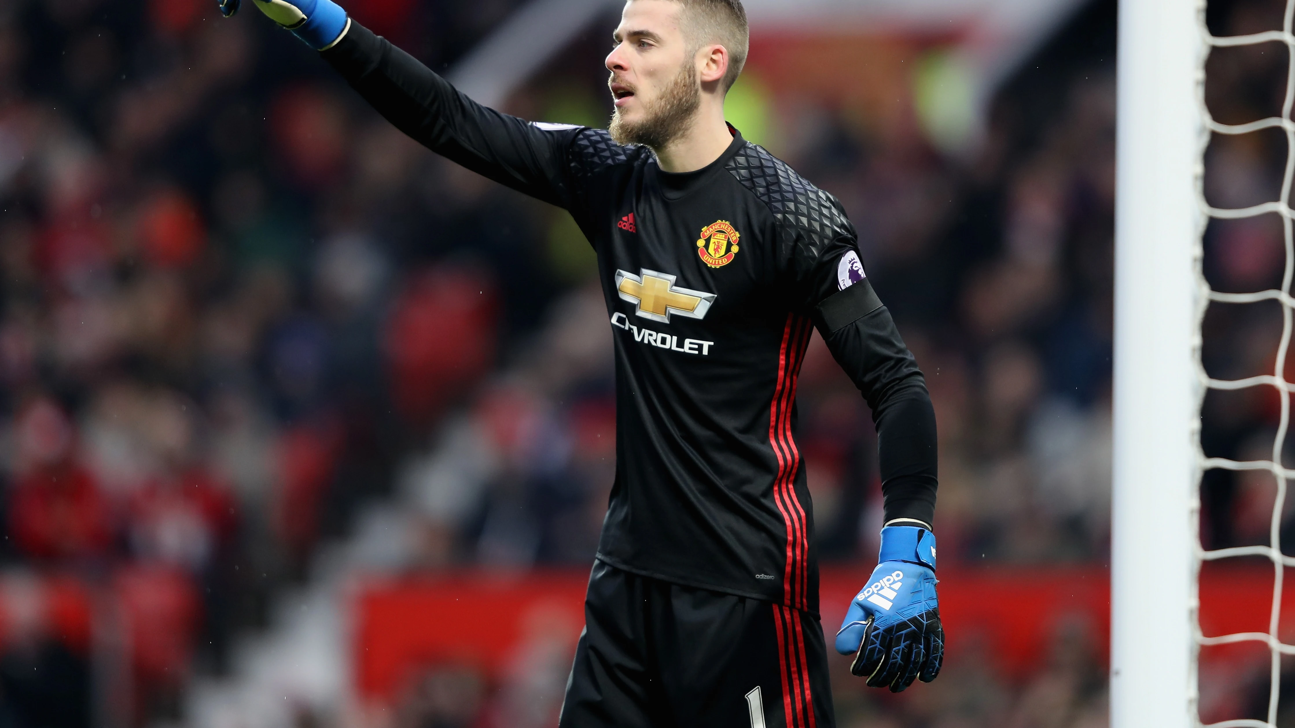 David de Gea da instrucciones a sus compañeros del United