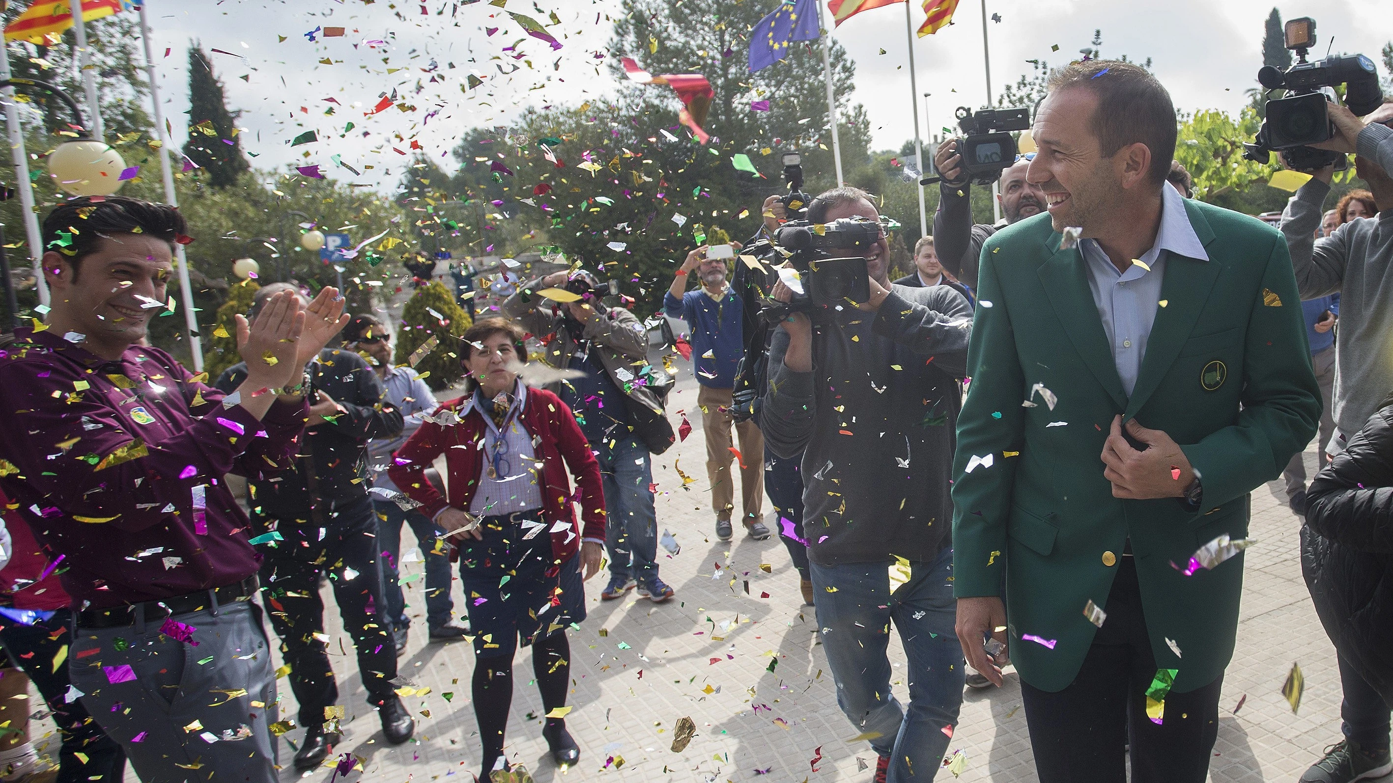 Sergio García recibiendo su homenaje en Borriol