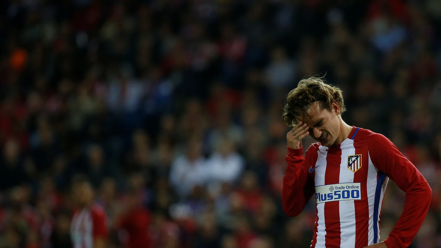 Griezmann se lamenta tras una ocasión errada ante el Villarreal Griezmann se lamenta tras una ocasión errada ante el Villarreal
