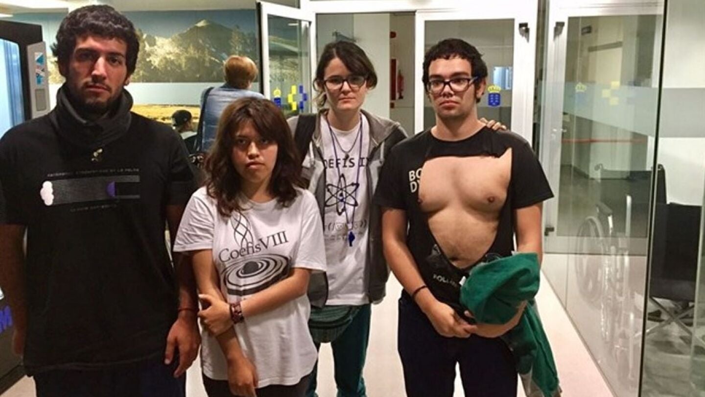 Imagen de los j&oacute;venes que denuncian la agresi&oacute;n