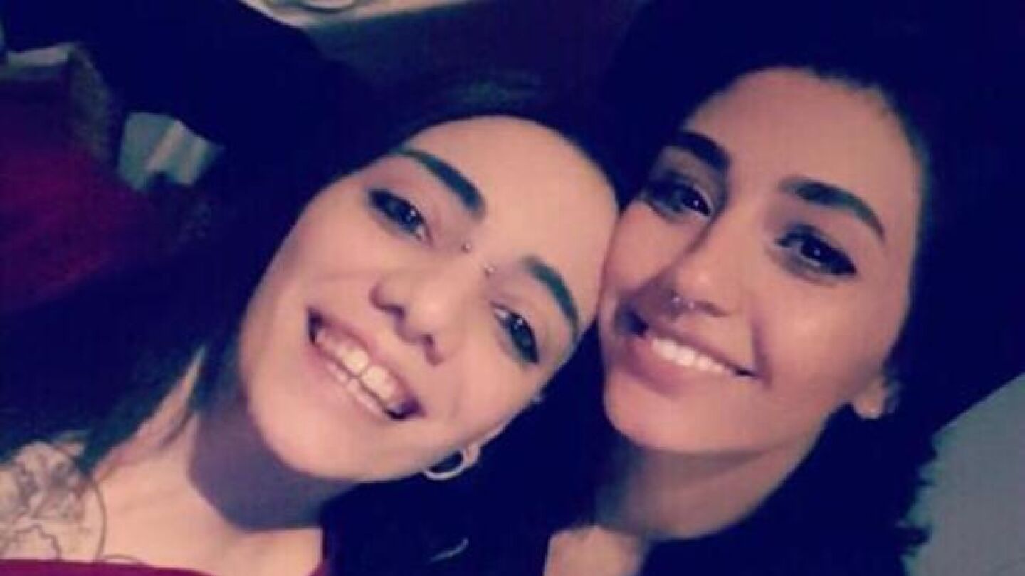 Jimena Rico junto a su pareja