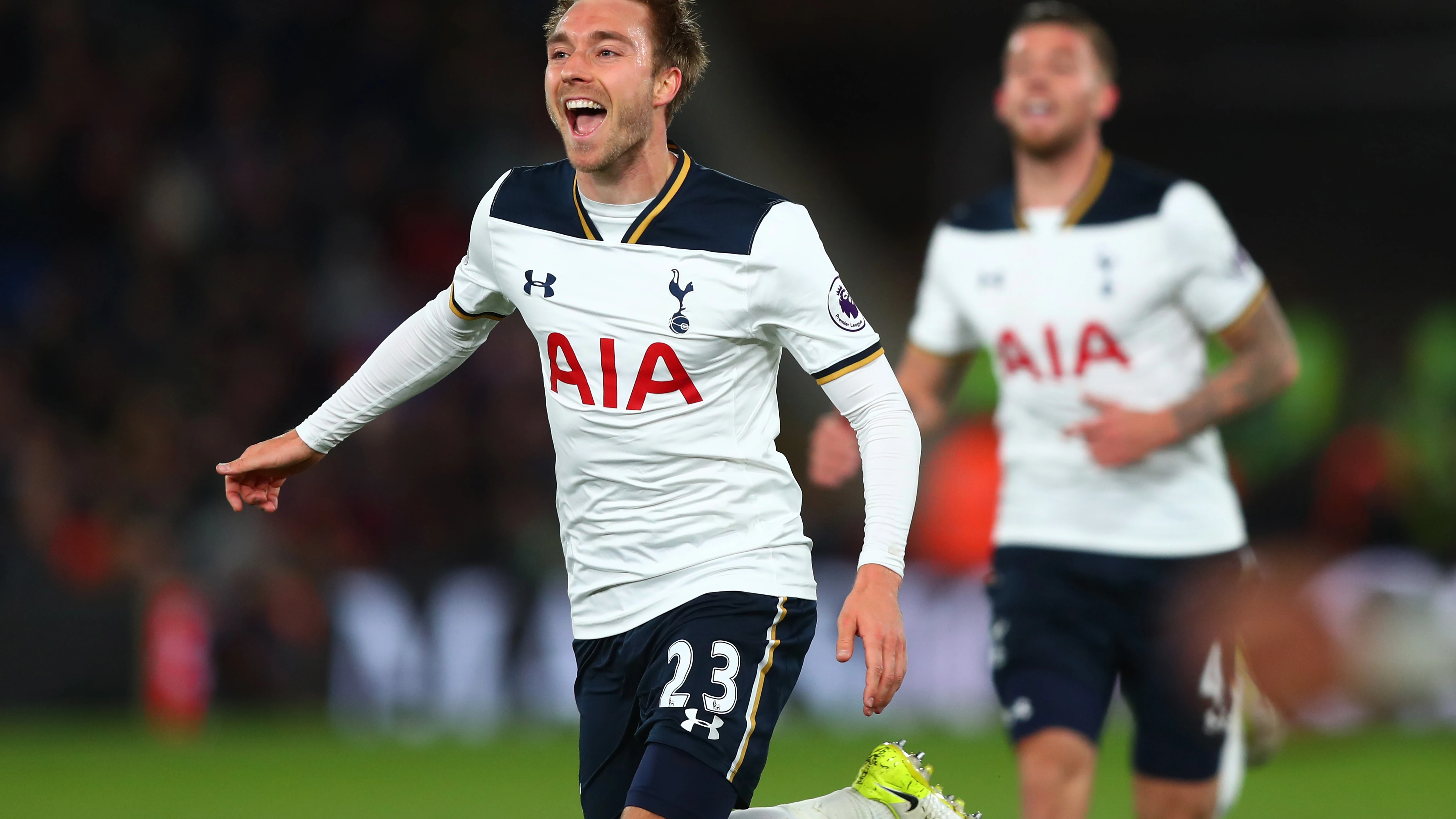 Eriksen celebrando el &uacute;nico tanto del encuentro