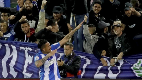 Luciano Rocha celebra el primer gol de su equipo ante Las Palmas Luciano Rocha celebra el primer gol de su equipo ante Las Palmas